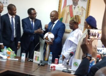 La délégation de la CAF au COCAN :  » Nous ne sommes venus pour retirer l&rsquo;organisation de la CAN 2025 à  la Guinée… »