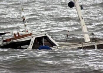 Boulbinet : un bateau de pêche chavire avec plus d’une dizaine de personnes à bord