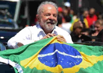 Présidentielle au Brésil: Luiz Inácio Lula da Silva élu à la tête du pays