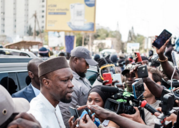 Sénégal: le procès pour diffamation de l’opposant Ousmane Sonko renvoyé au 30 mars