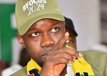 Ousmane Sonko interpellé et extrait manu militari de son véhicule