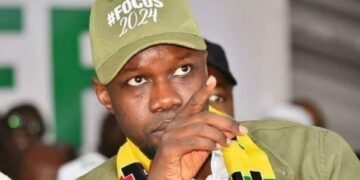Ousmane Sonko interpellé et extrait manu militari de son véhicule