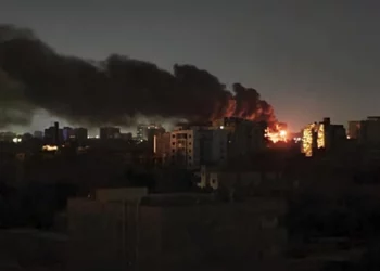 Soudan: à Khartoum, les trêves, peu respectées, font fuir les habitants de la capitale