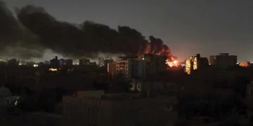 Soudan: à Khartoum, les trêves, peu respectées, font fuir les habitants de la capitale