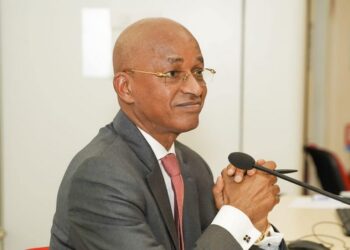 Conférence de Cellou à Paris: « J’ai pu expliquer l’origine du recul démocratique par la délinquance électorale… »