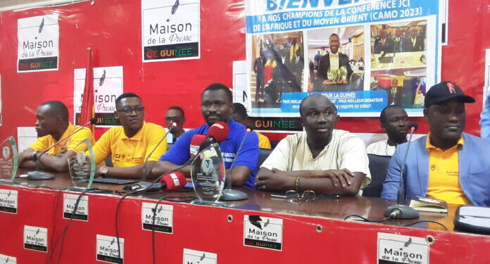 La JCI Guinée raffle trois prix intercontinentaux au Zimbabwe…