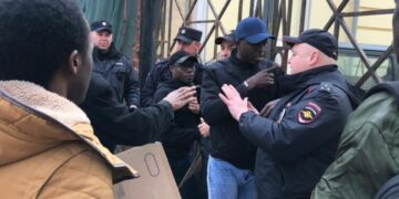 Russie : les boursiers guinéens violentés par la police à l’ambassade de Guinée