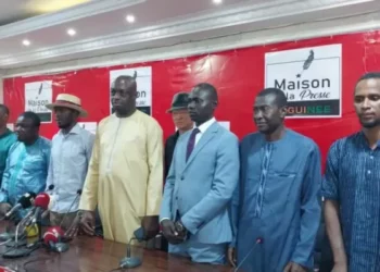 Guinée: la presse suspend sa manifestation…