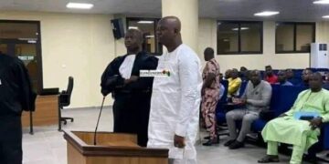 Guinée : un ministre devant le barreau…