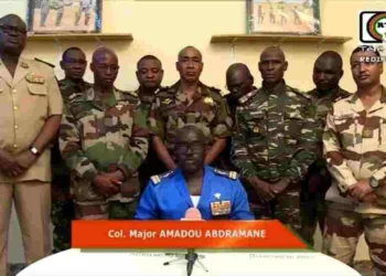Niger: des militaires affirment avoir renversé le président Bazoum, le ministre des Affaires étrangères lance un appel aux «militaires factieux»