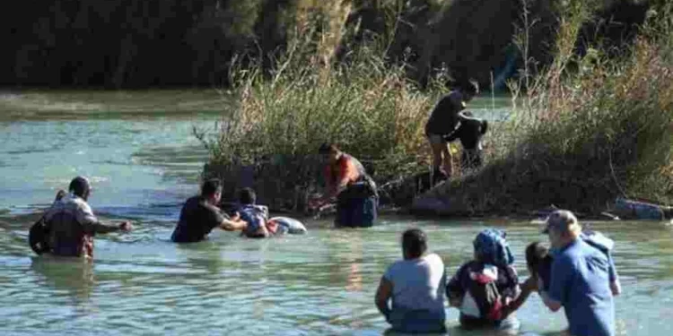 États-Unis: les migrants toujours plus nombreux à la frontière avec le Mexique