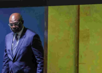 Présidentielle au Liberia: George Weah concède sa défaite face à Joseph Boakai