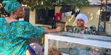 Fête internationale des droits de la femme : Aye Fofana invite les jeunes filles à façonner leur vision de voir le monde….
