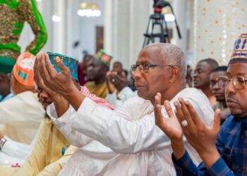 LE PREMIER MINISTRE, INVITE SES COMPATRIOTES AU TRAVAIL, A LA COHESION ET SURTOUT A LA PATIENCE