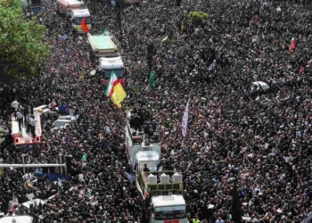 Iran: une foule très compacte rassemblée à Téhéran pour les obsèques du président Raïssi