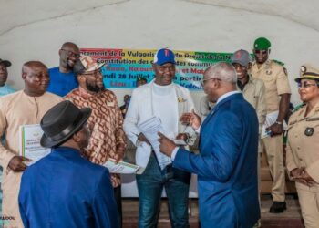 Guinée : Lancement à Kaloum de la campagne de vulgarisation du projet de nouvelle constitution