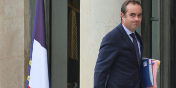 France: Emmanuel Macron a nommé le ministre des Armées Sébastien Lecornu à Matignon
