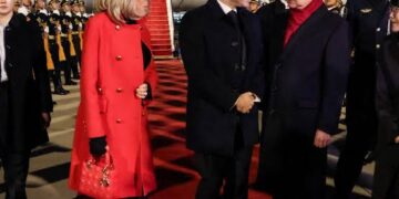 En visite en Chine, Emmanuel Macron plaide pour un «rééquilibrage» des relations commerciales