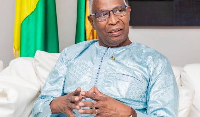Vème République : Le Président Mamadi Doumbouya renouvelle sa confiance à Bah Oury pour la Primature