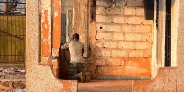 Mali: jihadistes et indépendantistes touaregs revendiquent des attaques coordonnées contre plusieurs villes du pays