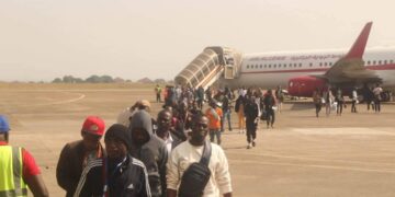 Le général Doumbouya facilite le rapatriement des guinéens…