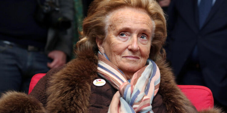 Chirac: une femme de président influente et populaire