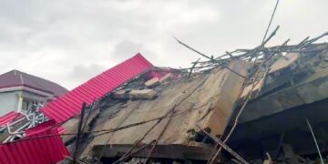 Conakry: éffondrement d&rsquo;un immeuble R+9 à Démoudoula, au moins trois morts et plusieurs blessés, les secours toujours à pied d’œuvre