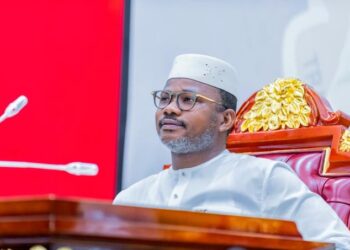 Guinée : Dr Dansa Kourouma élevé à la dignité de Grand Officier de l’Ordre du Colatier