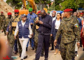 Kaloum : Mamadi Doumbouya inspecte les chantiers stratégiques ….