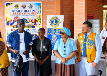 Conakry : Le Lions Club Kakilambé offre 222 kits scolaires aux enfants vulnérables